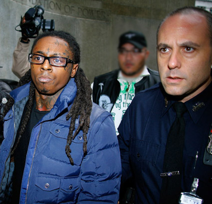 Lil Wayne You’re a Knuckle Head!…Gets Put Into Solitary Confinement at Riker’s Island for Contraband