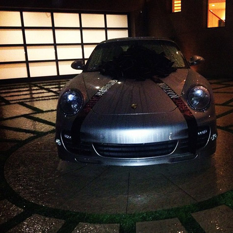 rihanna-porsche-1