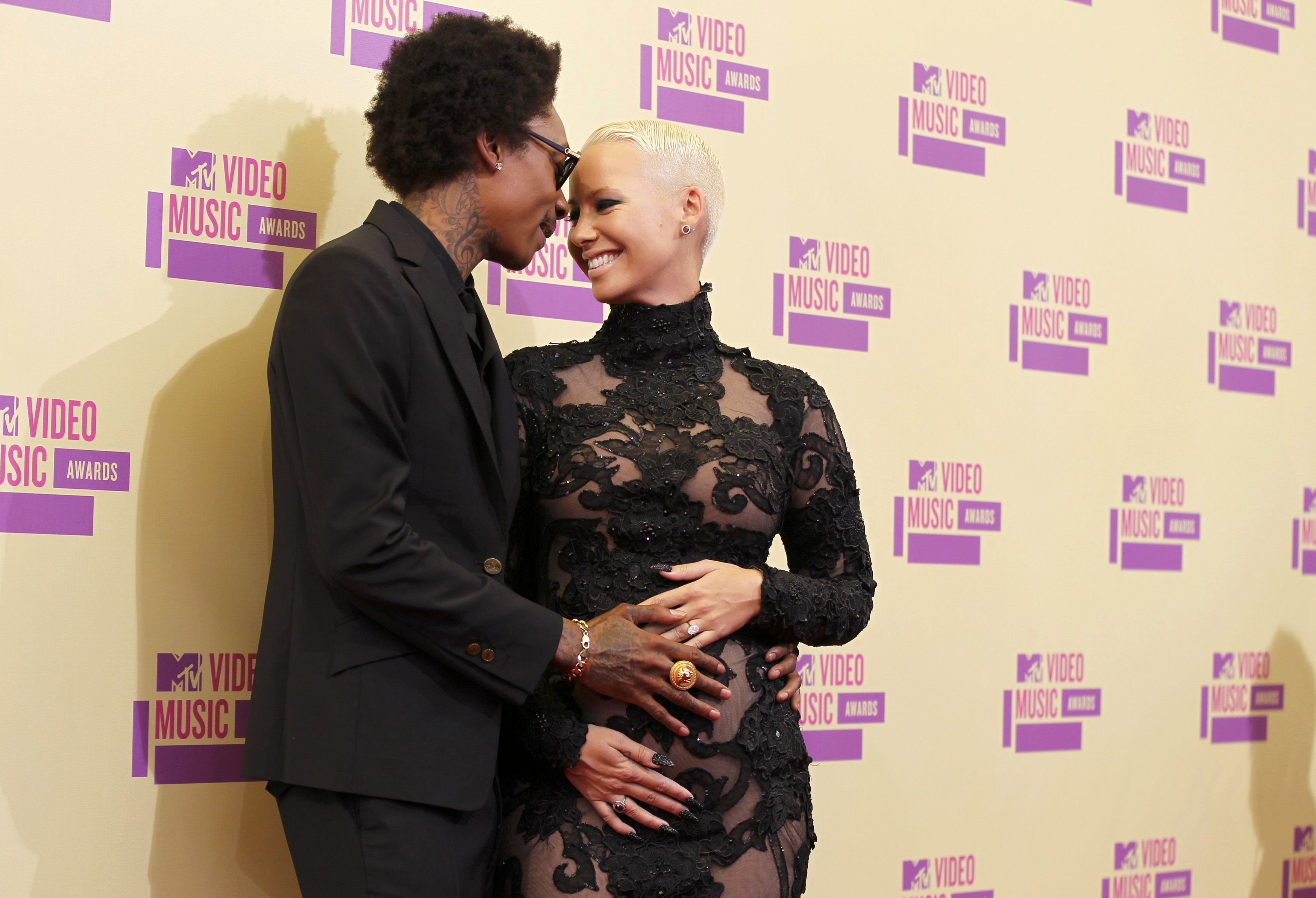 Wiz Khalifa Confirms Amber Rose’s Pregnancy at the 2012 VMAs