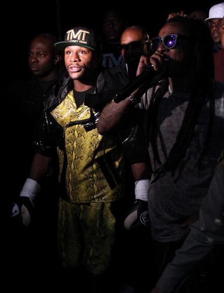 Floyd Mayweather Walked Away Last Night With 32 Million Dollars After Guerrero Fight (Exclusive photos)