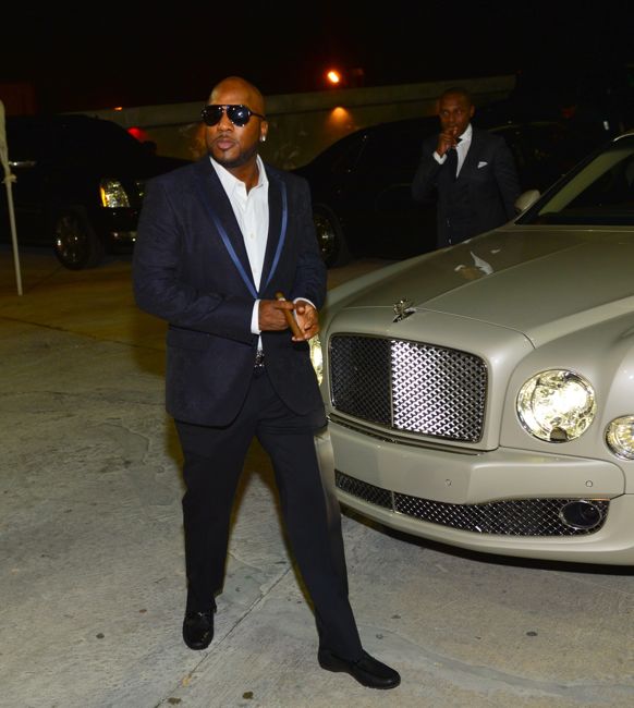 Jeezy arriving to hennessy V.S NYE Takeover