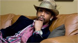 Keeps Us Laughing!! Comedian Katt Williams Arrested On a Gun; Released With No Charges (TMZ)
