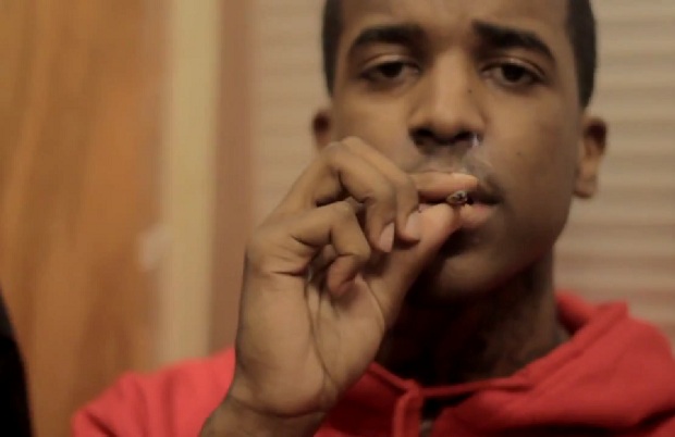 Shocking & Cowardly!! @ChiefKeef Affiliate @LilReese300 Filmed Beating A Women (Warning: Very Graphic)