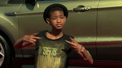 Fashion Alert: Willow Smith (@OfficialWillow) Launches Her Own Fashion Blog “I’art Des Chiffons” (Photos Inside)
