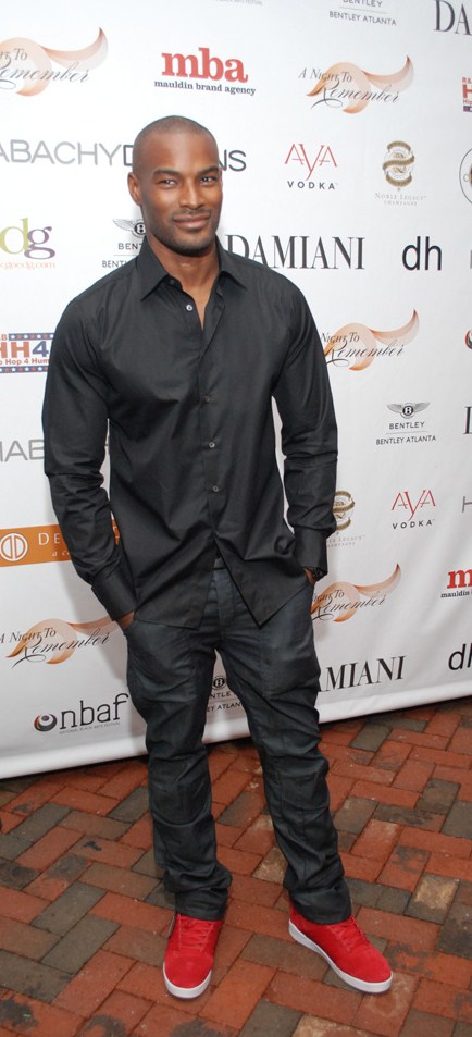 Fashion Night Out!! The Glitterati of ATL Come Out for a \’Night to Remember\’!