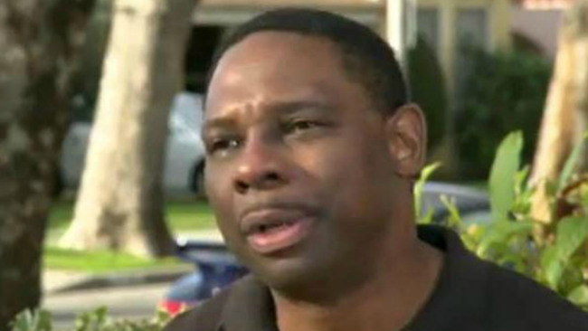 L.A. Man Gives Homeless Family of Four His Home For One Year For Christmas (Video Inside)