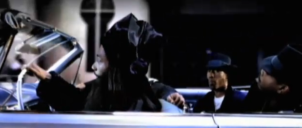 Tis’ the Season.. HHE’s Top 5 Holiday Hip Hop Songs!!