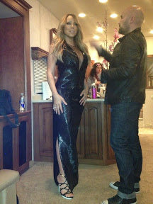 Fashion Alert: Mariah Carey’s Tom Ford Gown And Sandals [Pictures]