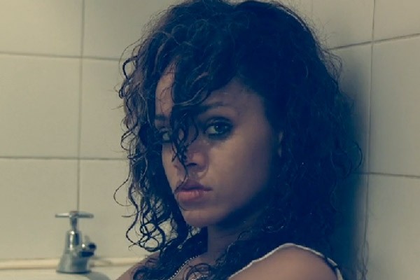 Man Down!!! Rihanna Hospitalized in Sweden!!!