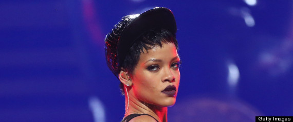 Rihanna Reign: Unapologetic Projected to Sell 240 – 260K In First Week