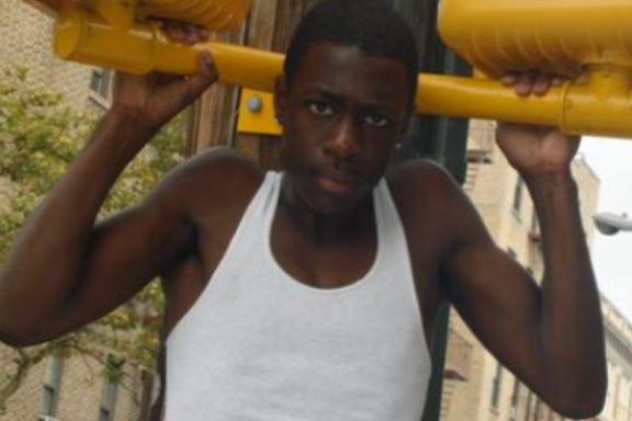 Tragic!! With No Search Warrant, NYPD Breaks into Home and Kills Teen