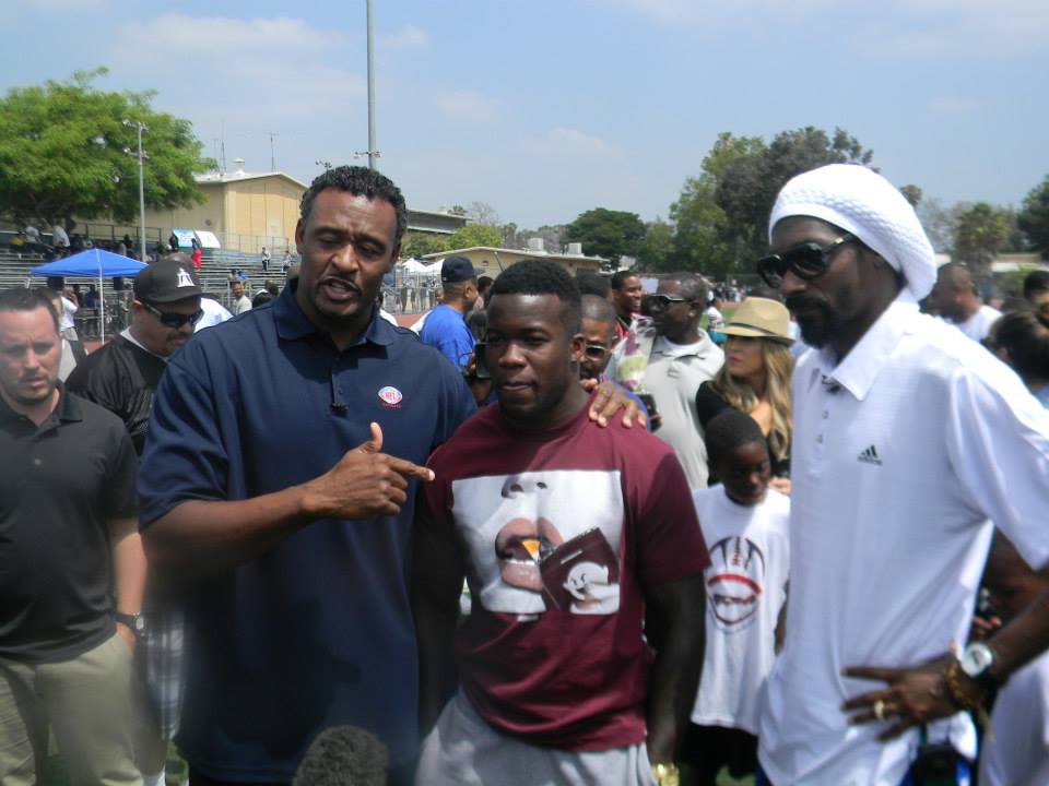 Snoop Dogg Coaches Kids at 1st Annual Family Fun Day in L.A. [Video]