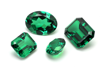 Fashion Alert: Emerald: Pantone’s Color Of The Year for 2013!